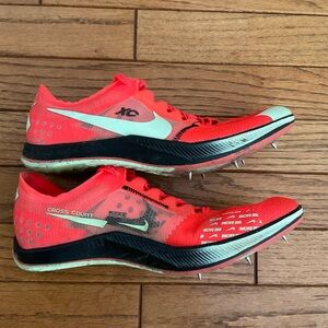 Nike zoomx dragonfly XC